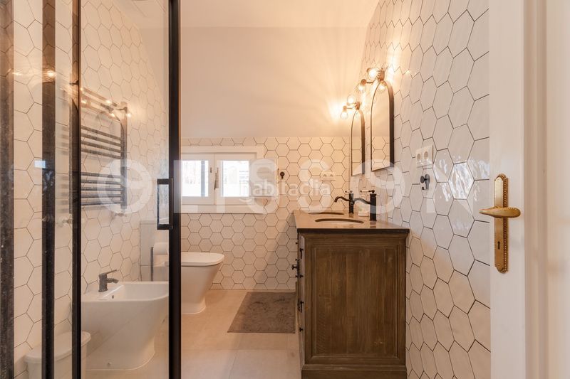 Foto c5f3b534-ceb2-45f3-bddd-bb75778ac904. Dúplex amb calefacció piscina a San Juan Bautista Madrid