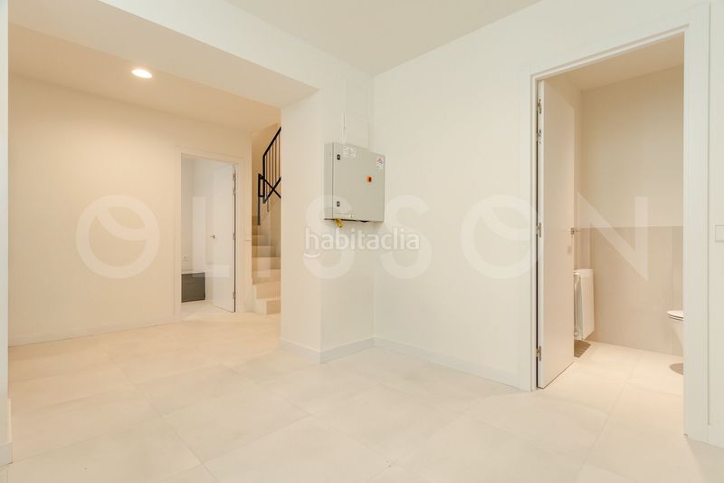 Foto e601e27a-a8cd-490d-b1b6-fe612eb8d35f. Casa amb calefacció a Fuente del Berro Madrid