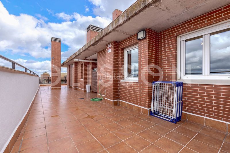 Foto bca5f98a-1914-4c31-a00a-4f162af4256b. Àtic amb calefacció piscina a Sanchinarro Madrid