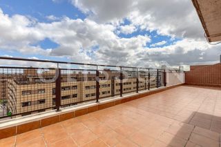 Penthouse en Sanchinarro. Exclusivo �tico con terraza panor�mica de 100 m sin vecinos y vi