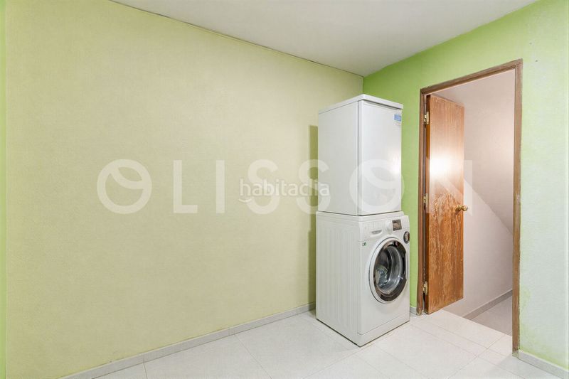 Foto ea58f12e-745b-4e53-91fa-34527eef6eaa. Casa amb calefacció aparcament piscina a urbanización La Moraleja La Moraleja