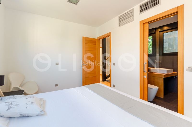 Foto 40097de2-bb39-44c6-b680-0a1fe937c913. Casa amb calefacció a Conde Orgaz - Piovera Madrid