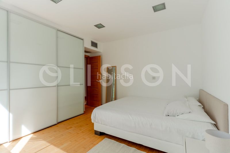 Foto 78e5b751-89d9-4f95-8e5d-9f72fe9533c5. Casa amb calefacció a Conde Orgaz - Piovera Madrid