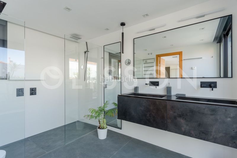 Foto ca08c210-9378-4f3e-b988-48af3594c16b. Casa amb calefacció a Conde Orgaz - Piovera Madrid