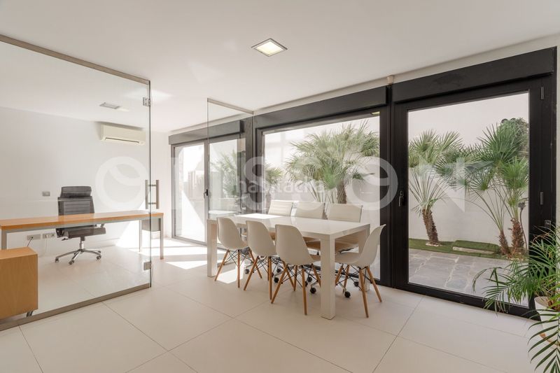 Foto cb45ca68-f740-442d-bd9a-755a0d23f637. Casa amb calefacció a Conde Orgaz - Piovera Madrid