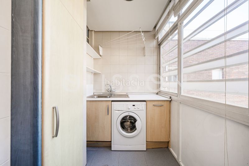 Foto c73bea83-bba8-4b48-94a8-d5d6db370fa0. Apartament a Nueva España Madrid