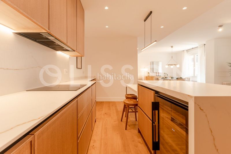 Foto 530075f2-1aa1-401c-a196-159abb268a72. Apartament amb calefacció aparcament a Trafalgar Madrid
