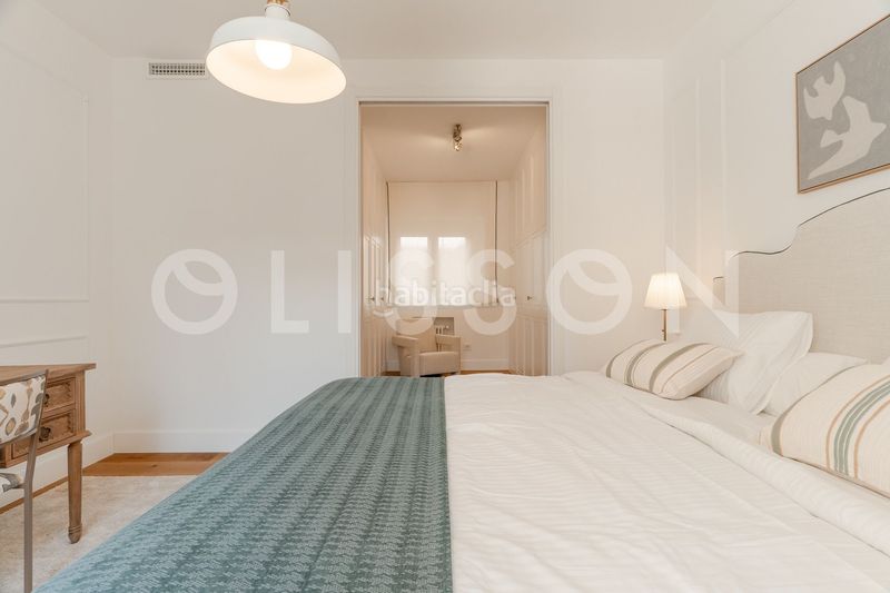 Foto b5680916-64cf-4bb6-b27c-fbaf3779856a. Apartament amb calefacció aparcament a Trafalgar Madrid
