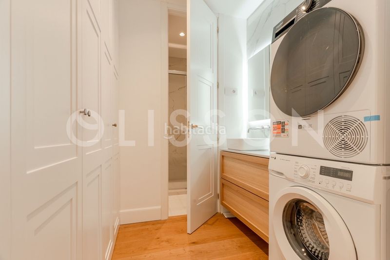 Foto d2c5b579-2d8d-4169-90d9-272a93f286ce. Apartament amb calefacció aparcament a Trafalgar Madrid