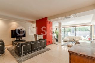Reihenhaus in El Soto de la Moraleja. Una vivienda familiar con amplios espacios en el soto de la mora