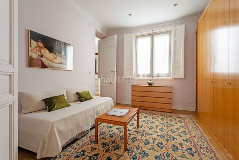 Foto cb431ac6-8e33-4734-ad1b-a5e252696b5c. Pis a Justicia-Chueca Madrid