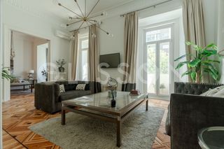 Miete Etagenwohnung in Jerónimos. Alquiler de piso señorial reformado en jerónimos, amueblado y co