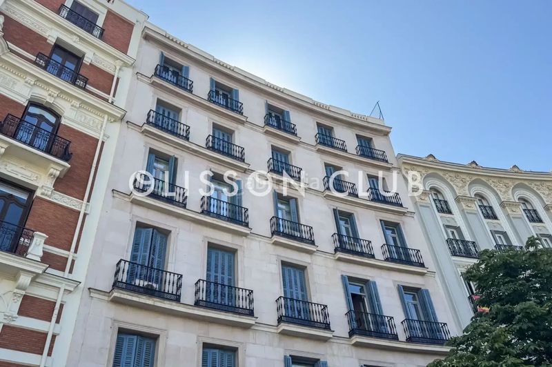 Foto 61934a4c-5979-40c0-85c8-dce89dd63ef5. Lloguer àtic a Almagro Madrid