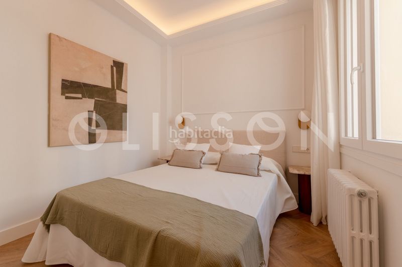 Foto cbc0b8c9-9997-4ef6-83bd-da946bb5a132. Àtic a Gaztambide Madrid