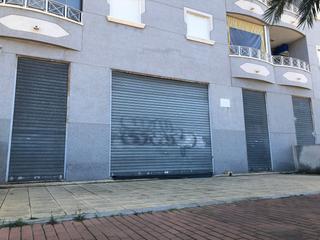Location Local commercial à Puerto Deportivo. Se vende  alquila local diáfano con amplia terraza en zona aveni