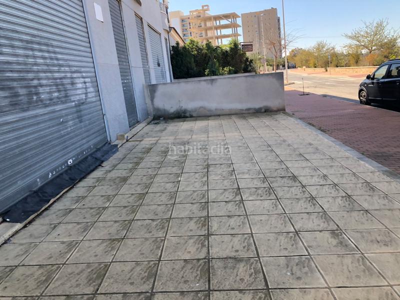 Foto 44aa1155-37f9-434c-83fa-a9deedabd074. Lloguer local comercial a Puerto Deportivo Guardamar del Segura