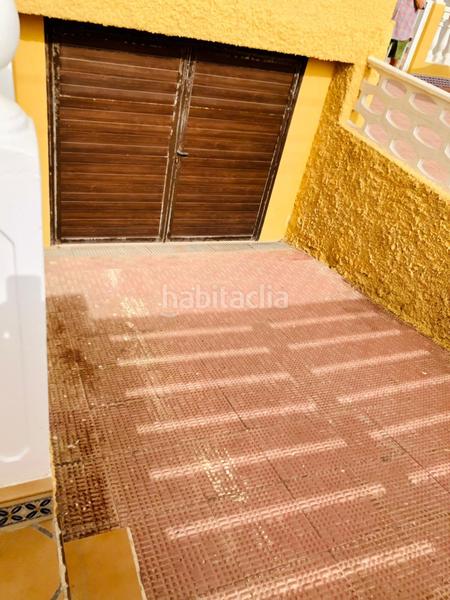 Foto 2124801f-4ffa-4946-99f2-404409ddb50e. Xalet amb aparcament piscina a Guardamar Playa Guardamar del Segura