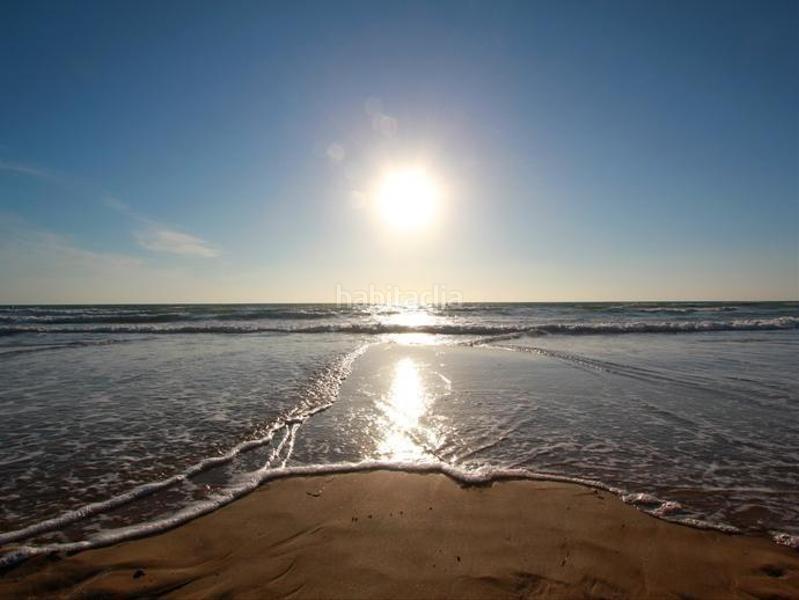 Foto 2279057f-e6f6-4b8b-b796-89a6289d73c9. Xalet amb aparcament piscina a Guardamar Playa Guardamar del Segura