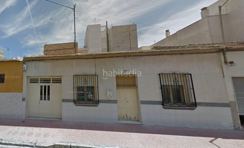 Foto 5dbd393a-56a9-4790-bb02-8cdd9bdccbcb. Casa amb aparcament a Pueblo Guardamar del Segura