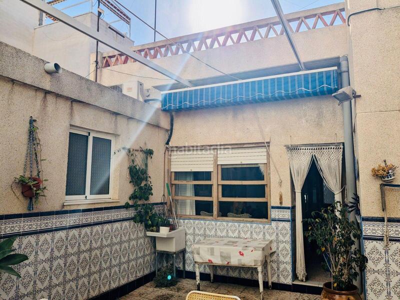 Foto a2ce080f-10cc-4c22-ab2e-456a9a9549f8. Casa amb aparcament a Pueblo Guardamar del Segura