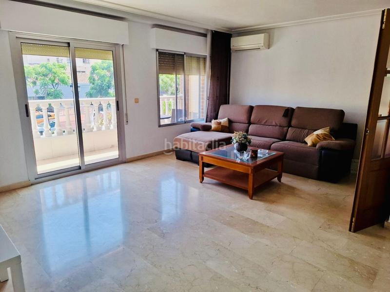 Foto 930a212a-02a4-4257-a8ab-adf7ce302d5a. Casa amb calefacció aparcament a Puerto Deportivo Guardamar del Segura