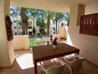 Apartament  Avenida del mar 14. Apartamento en primera planta con  vistas a la piscina y jardín