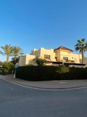 Casa pareada en Calle j 9. Magnifico chalet pareado en roda golf a la venta