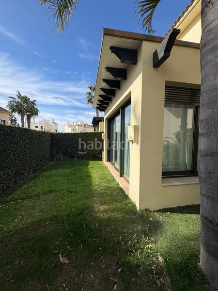 Foto efef5ca6-d9e3-4903-b28d-d14766da9453. Casa pareada en calle bergantin Roda 71 exclusivo pareado de 3 dormitorios en Roda golf en San Javier
