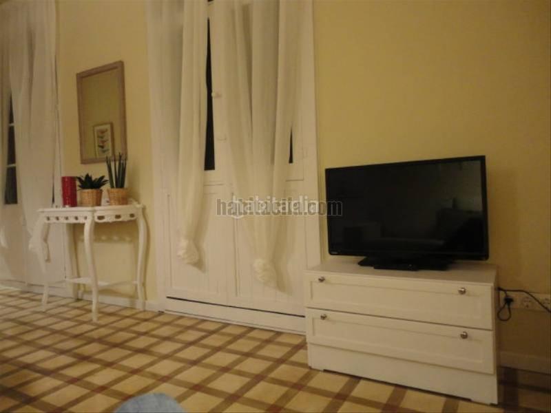 Foto 57c4591e-1950-46a6-b3f2-4a4b2a3db786. Alquiler piso impecable en born para compartir en Barcelona