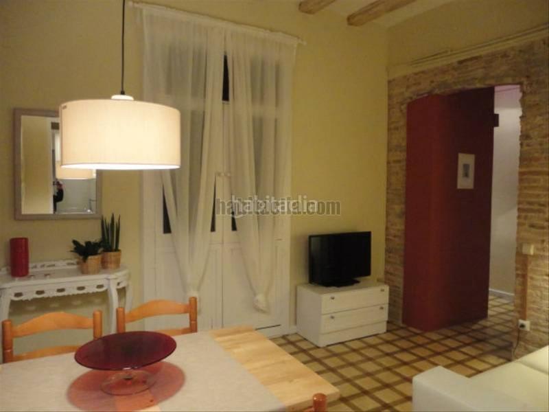 Foto a12fe40e-8177-49d2-85e4-6da9b3a47dab. Alquiler piso impecable en born para compartir en Barcelona