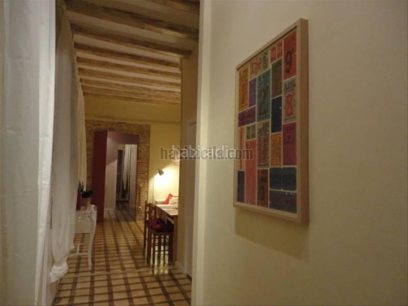 Foto ddbbb5e5-c74d-426c-8e6d-5e7b0a62f7f9. Alquiler piso impecable en born para compartir en Barcelona