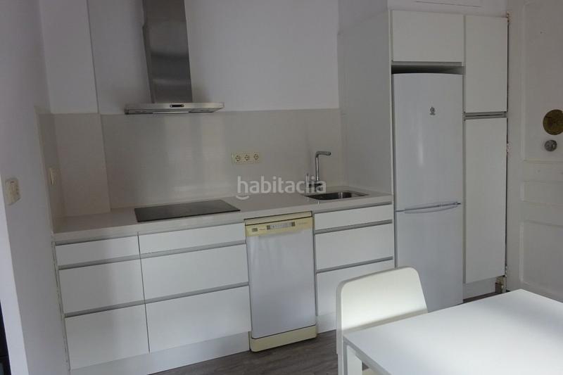 Foto 8864abcb-d03b-497c-af21-7b283a0842d9. Rent penthouse with heating in Barceloneta Barcelona