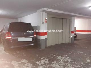 Aparcament cotxe  En colom