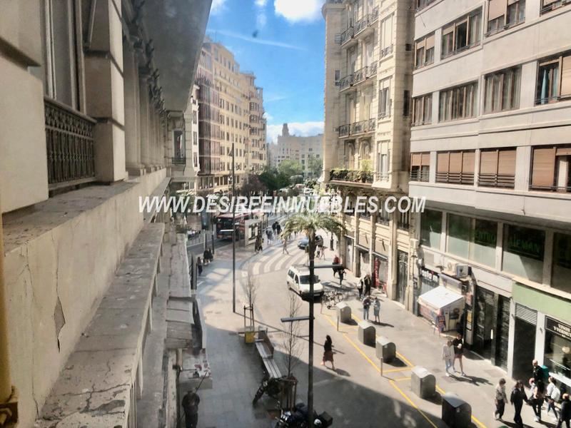 Foto a2220dca-48cf-497b-a90e-31fc0daae17d. Piso maria cristina en El Mercat Valencia
