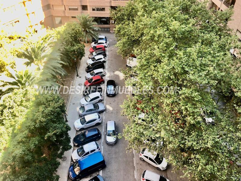 Foto ec72ce28-5b84-42b5-9d14-7f1c4937a230. Alquiler piso belgica en Mestalla Valencia