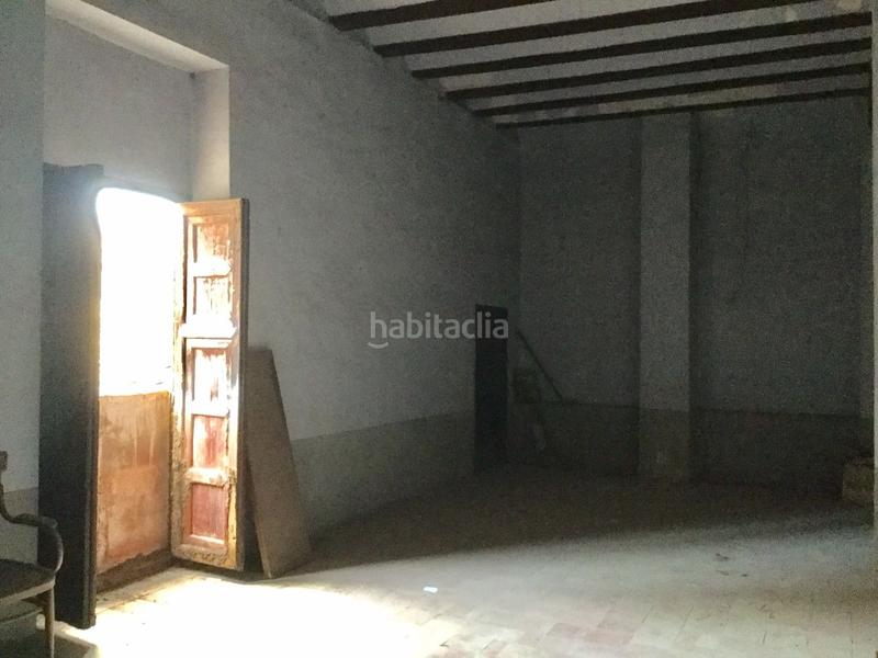 Foto df613749-fc29-4aff-b277-875cb5092758. Casa ideal inversores!! posibilidad de edificar 1 o 2 edificios con garaje, planta baja mas dos alturas. la vivienda construida es una en Massamagrell
