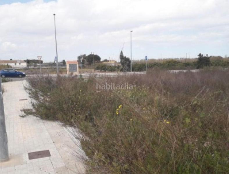 Foto bb5d05da-7ff9-442c-a416-11e4ed84b6c4. Solar industrial a carrer dels fusters 7 a Bulevar del Xúquer Cullera