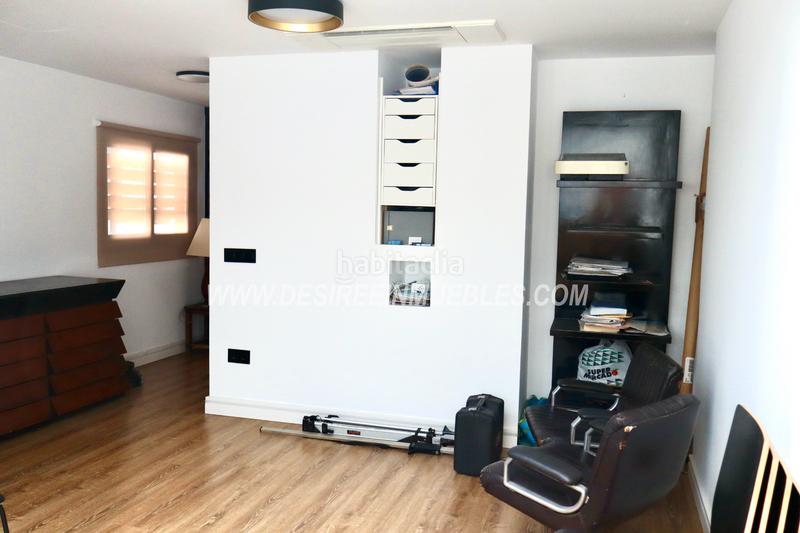 Foto e93fdbd7-9f57-4cce-a011-3889196b9678. Rent penthouse with heating parking in El Pla del Remei Valencia