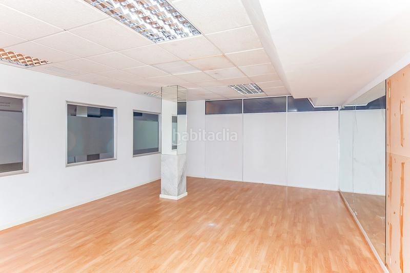 Foto b908ef28-9bf2-4810-a864-90d1a1a2837e. Lloguer local comercial a San Antonio de Benagéber