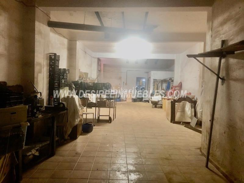 Foto b816938b-aed0-4d3c-922d-eb37da765dc1. Local comercial buen retiro en Barrio Benicalap Valencia