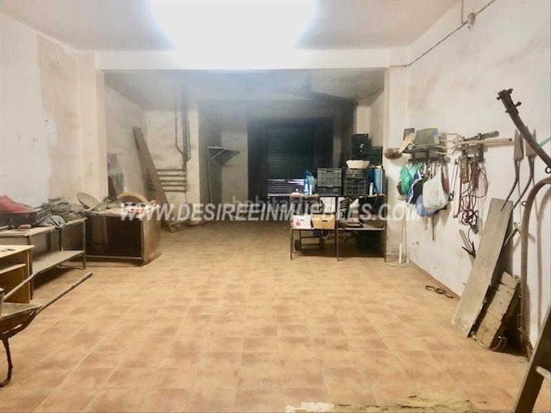 Foto ed5e2e0f-e10f-49a6-ae6b-3305208b3071. Local comercial buen retiro en Barrio Benicalap Valencia