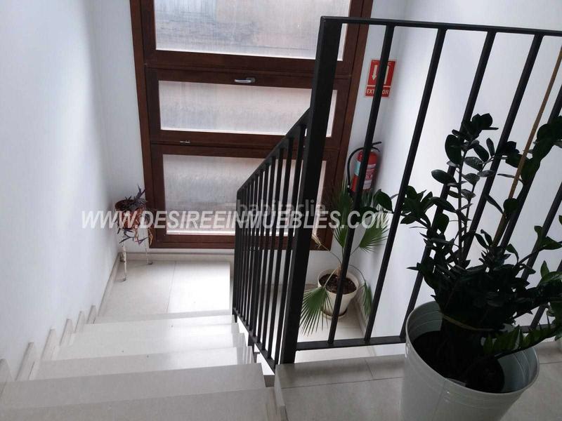 Foto ab2f3942-d771-4f9a-88db-ddb422a70e23. Duplex con riscaldamento in El Carme Valencia