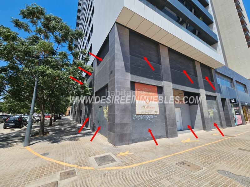 Foto 8a4b81f6-04f8-4fef-8cb2-1ac2f10ba74f. Local comercial fernando abril martorell en Malilla Valencia