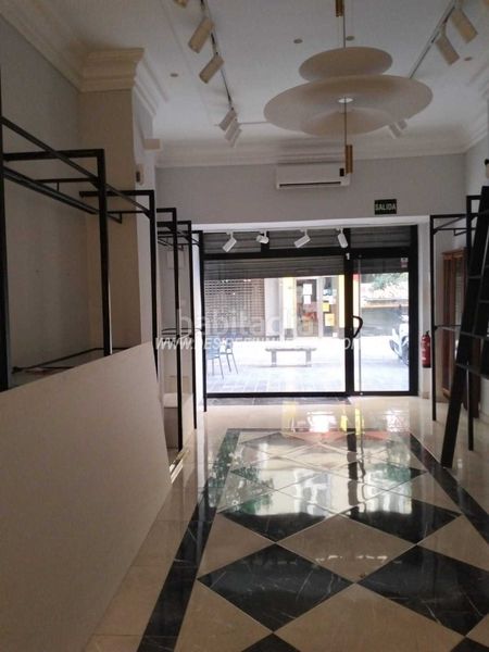 Foto 7fc99f08-3cfe-4564-b92c-8f9c2ff86753. Local comercial amb calefacció a Sant Francesc Valencia