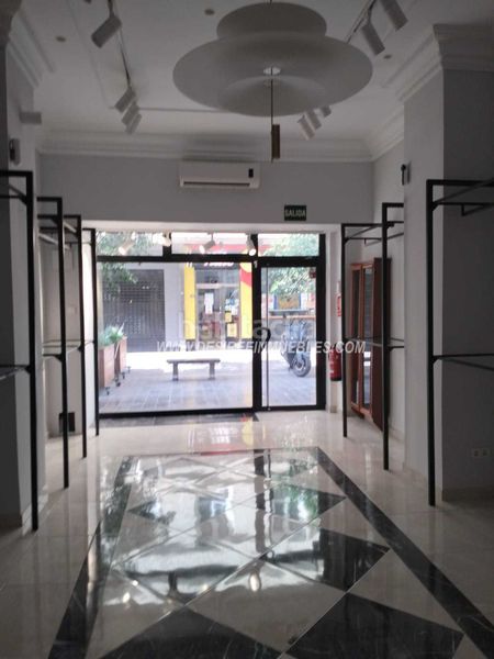 Foto da82377c-5af9-4c98-84a0-59757986f750. Local comercial amb calefacció a Sant Francesc Valencia