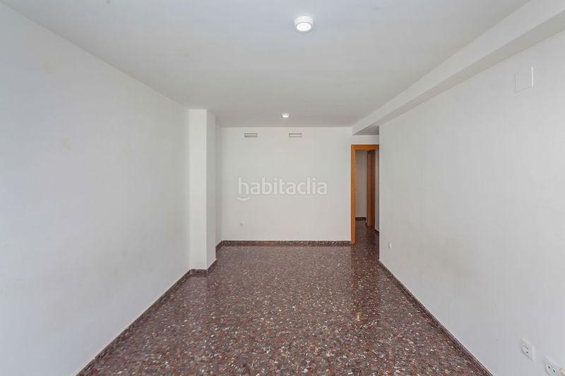 Foto 4e3e4f18-9c9a-444a-94f6-04ceb6e14873. Pis amb aparcament a Barrio Benicalap Valencia