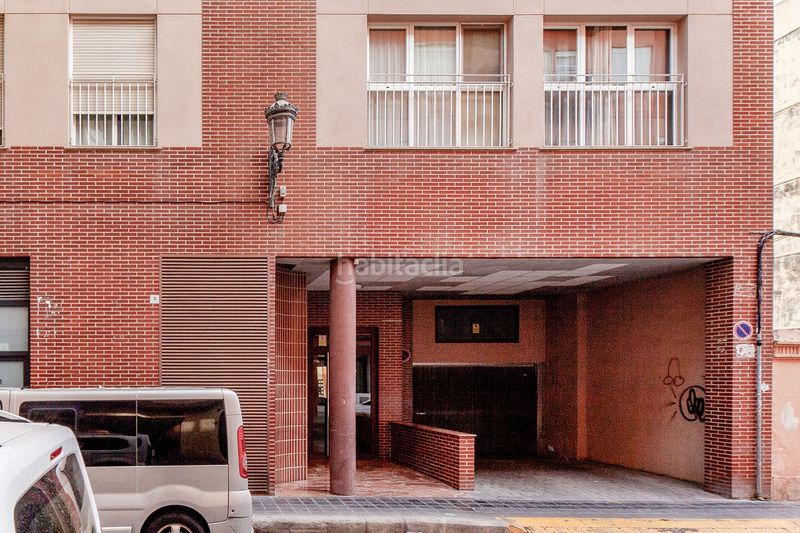 Foto c51f8ac8-7f3d-44f3-9b57-b0b826e9cbef. Pis amb aparcament a Barrio Benicalap Valencia