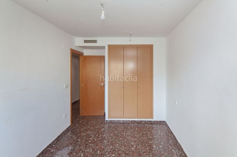 Foto d6bcc260-9620-4fb5-98b1-7398cd90b0e8. Pis amb aparcament a Barrio Benicalap Valencia