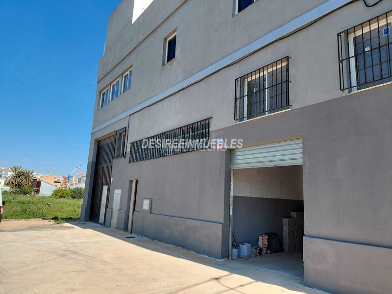 Foto c83a6307-5b27-43ef-b4d4-3e89728ee56e. Alquiler nave industrial horno de alcedo en El Forn d'Alcedo Valencia