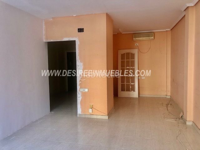 Foto 0334dd32-b8c9-4726-b293-ea6710cd2758. Pis a El Mercat Valencia